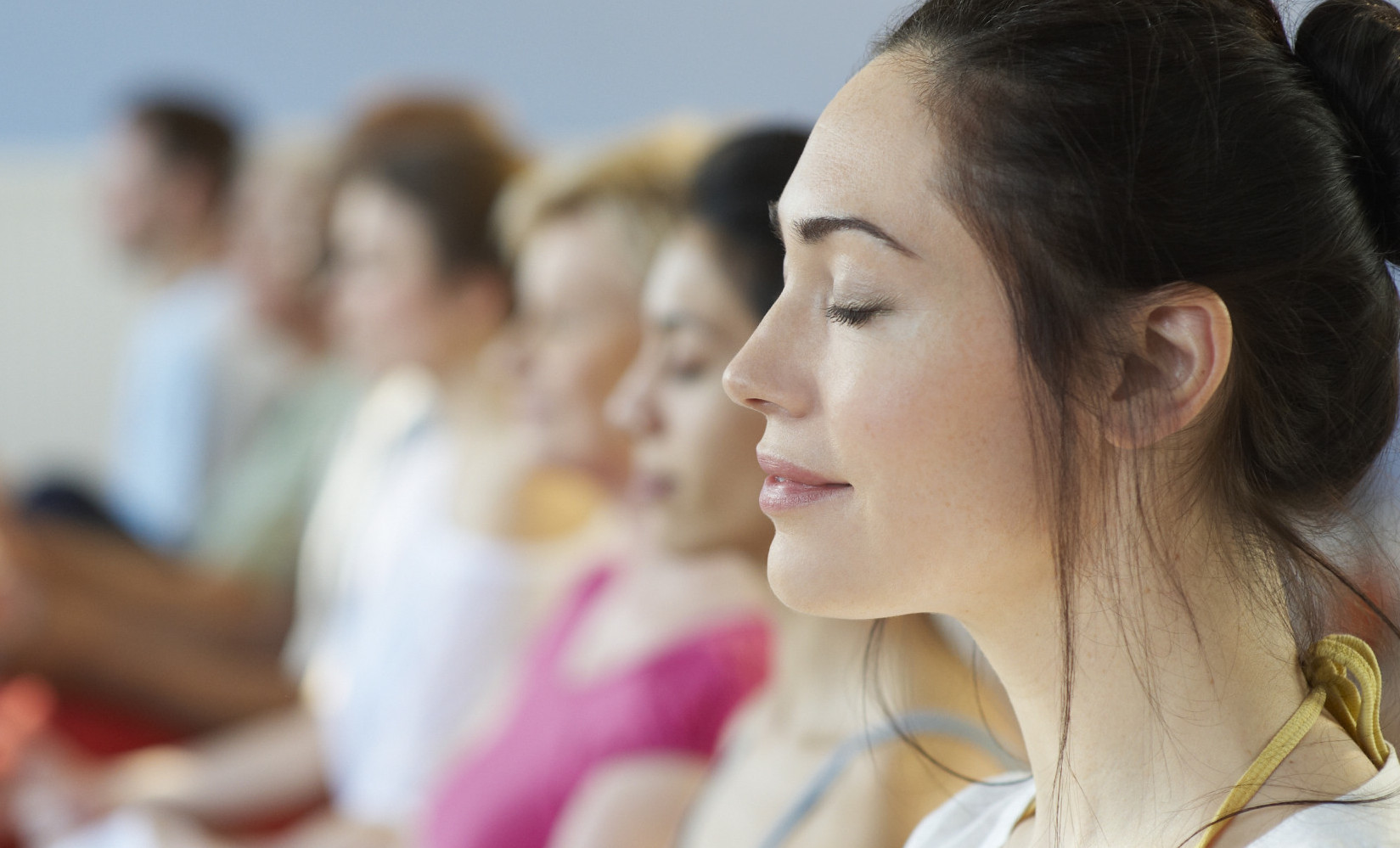 How do Buddhist monks not lose concentration while meditating for a long time? 1