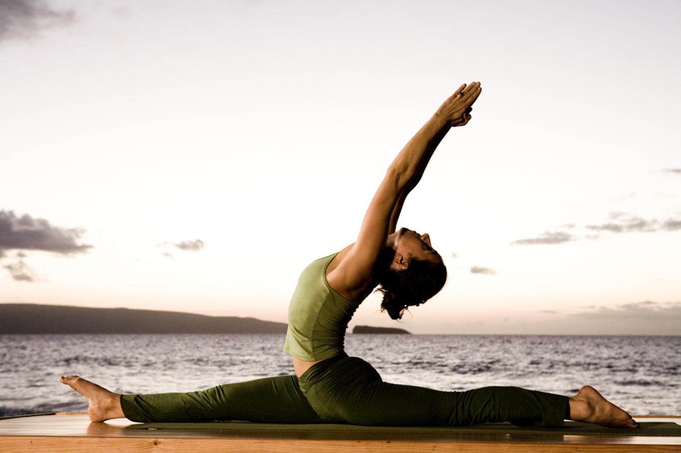 What are some joint friendly yoga postures for beginners? 1