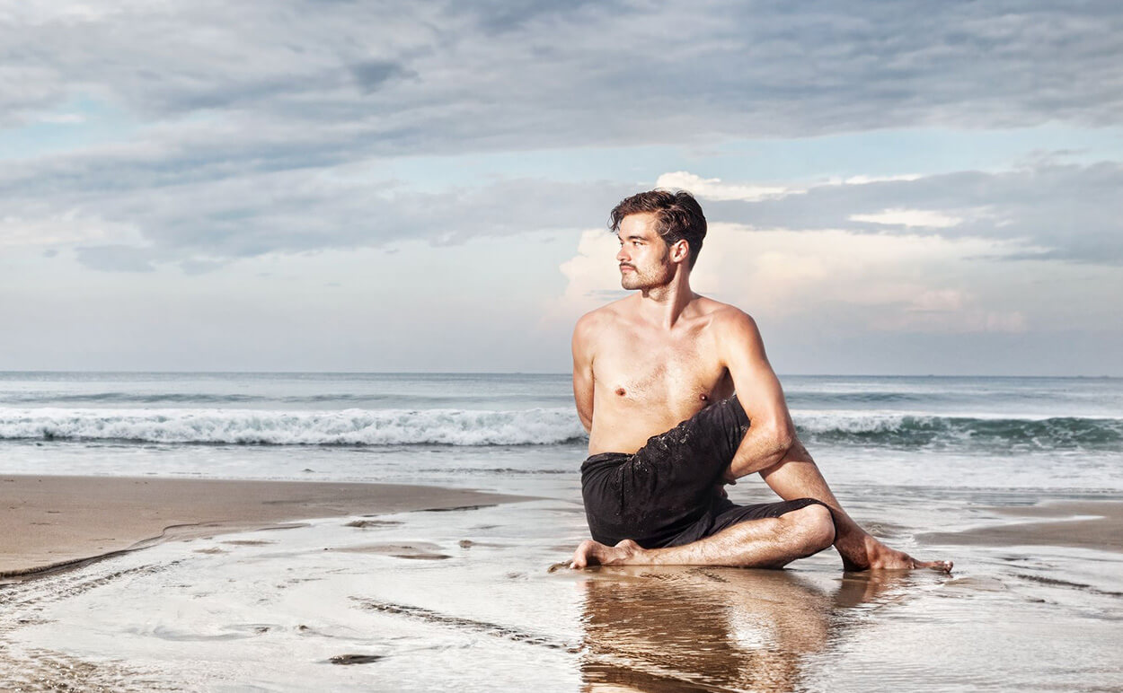 What are top Yoga brands for men? 3